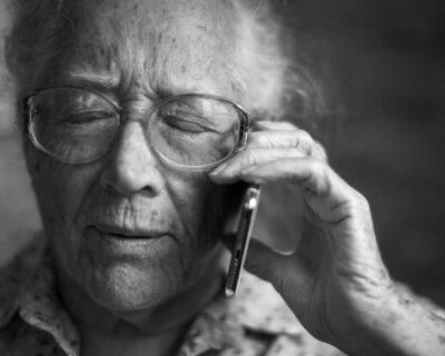 I migliori cellulari per anziani: Semplicità è la chiave